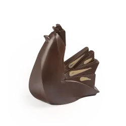 Poule au chocolat noir garnie